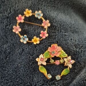 Austria Signed Vintage Floral Enamel Brooch Set